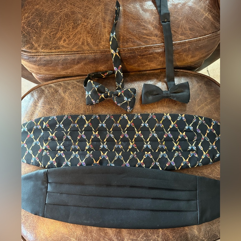 Cumberland and Bow Tie - 2 sets
